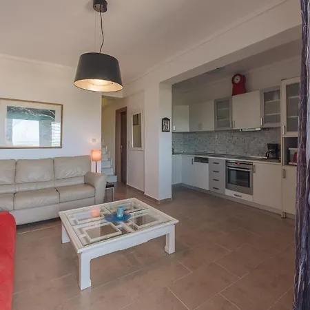 Sara 2 Amazing Sea View Maisonette,