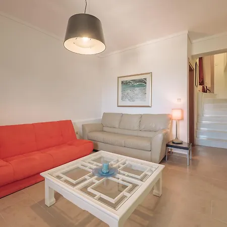 Sara 2 Amazing Sea View Maisonette, בית נופש לריסוס